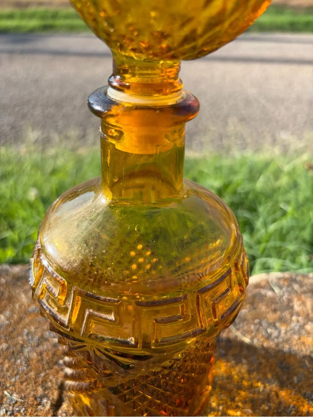 Amber Glass Decanter With Stopper